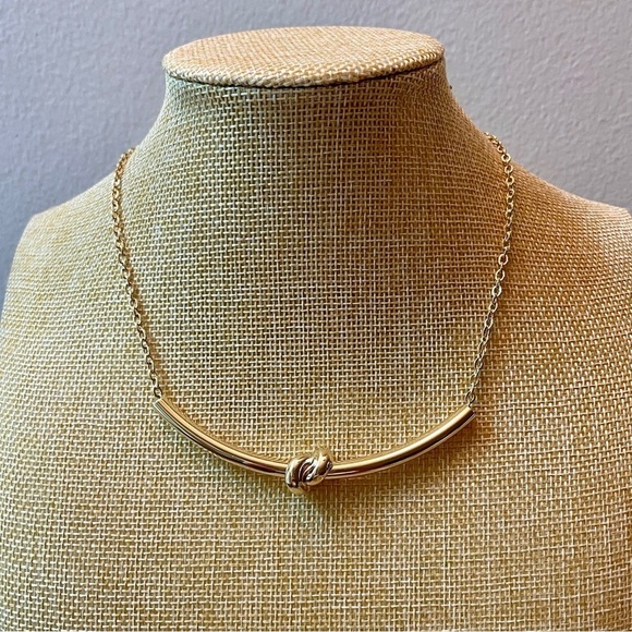 The Limited Jewelry - NWT The Limited Gold Bar Knot Necklace 14”